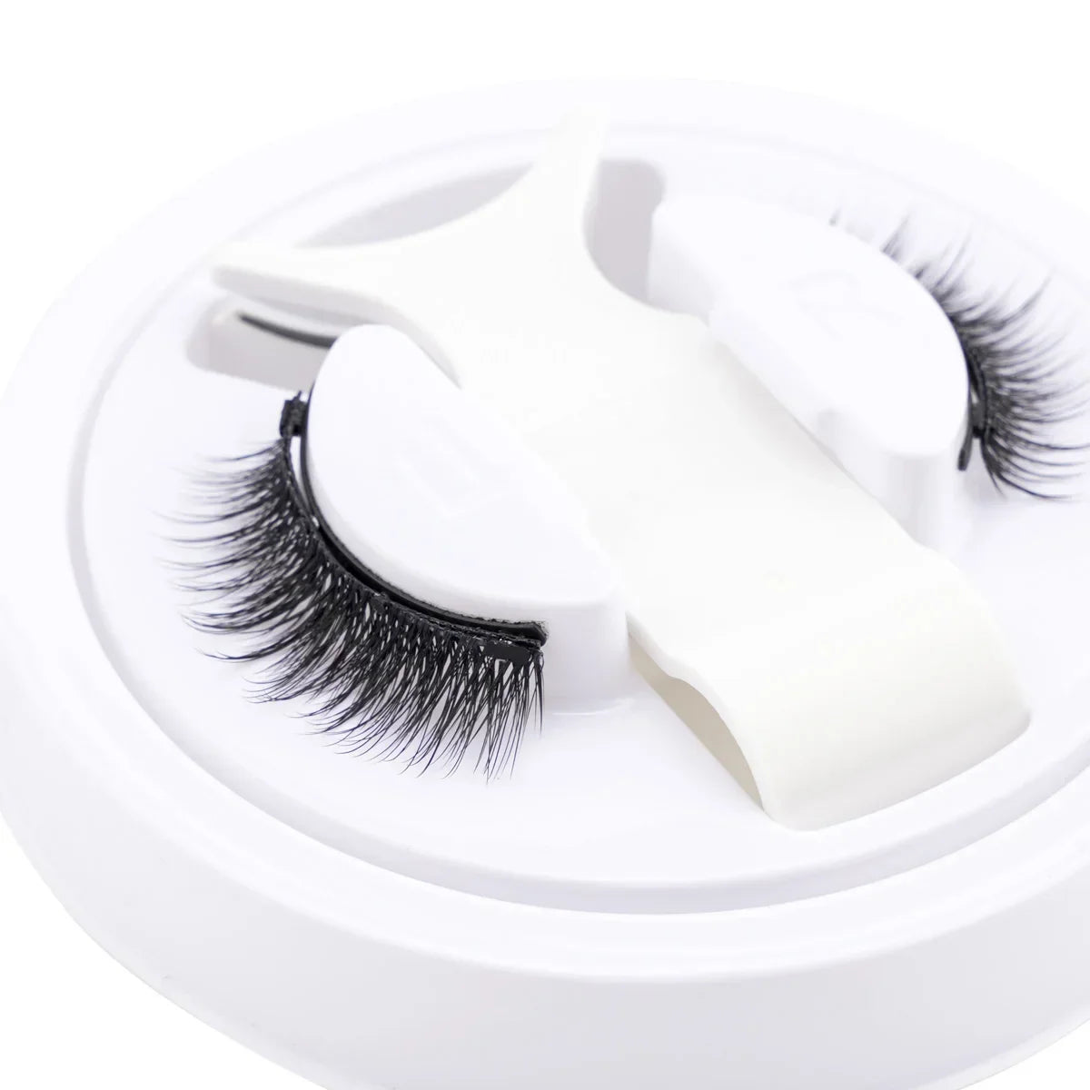 Magnetic Eyelashes