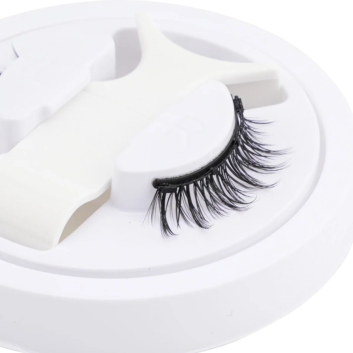 Magnetic Eyelashes